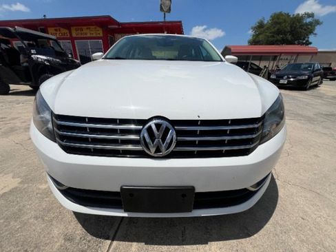 Used 2013 Volkswagen Passat TDI SE FWD image 2