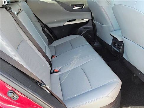 Used 2021 Toyota Venza Limited image 20