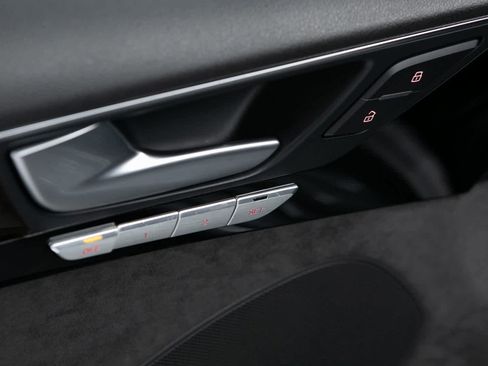 Used 2017 Audi A8 L 3.0T w/ Executive Package image 19