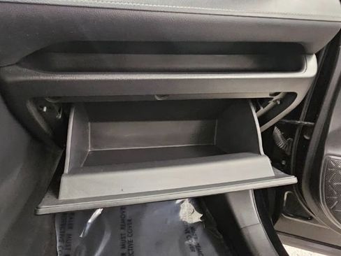 Used 2021 Toyota RAV4 XLE image 27