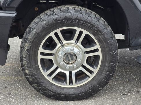 Used 2015 Ford F250 Platinum image 11