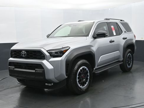 Used 2025 Toyota 4Runner TRD Off-Road Premium AWD/4WD image 1