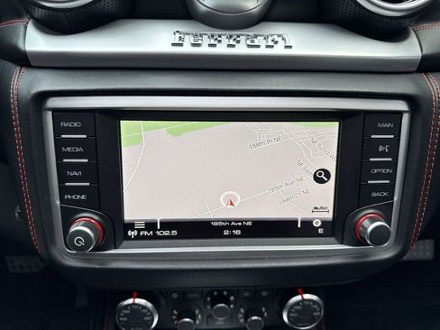 Used 2015 Ferrari California T image 18