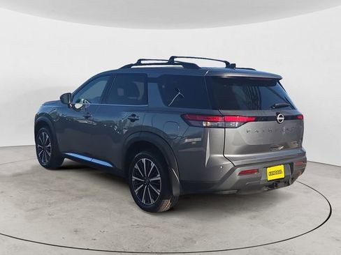 New 2026 Nissan Pathfinder Platinum AWD/4WD image 3