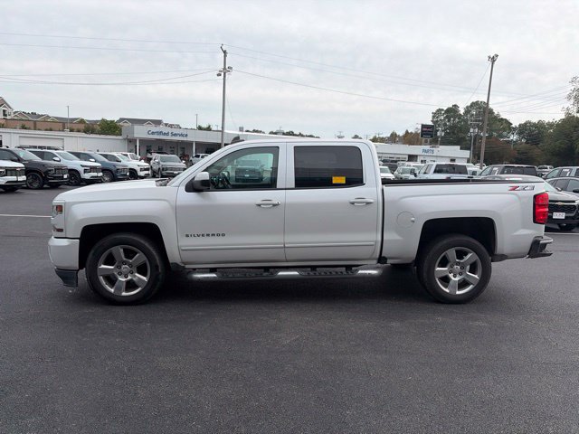 Used 2018 Chevrolet Silverado 1500 LT w/ All Star Edition AWD/4WD image 5