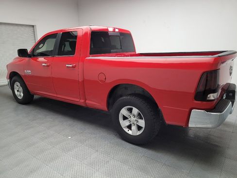 Used 2018 RAM 1500 Classic SLT image 3