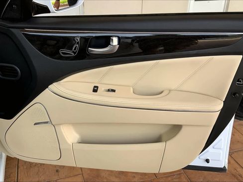 Used 2014 Hyundai Equus Ultimate image 22