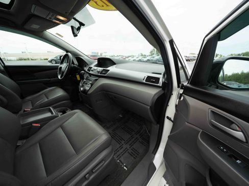 Used 2013 Honda Odyssey Touring image 27