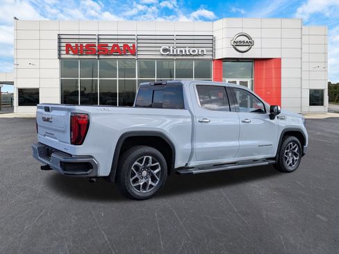 Used 2022 GMC Sierra 1500 SLT w/ SLT Premium Plus Package image 7