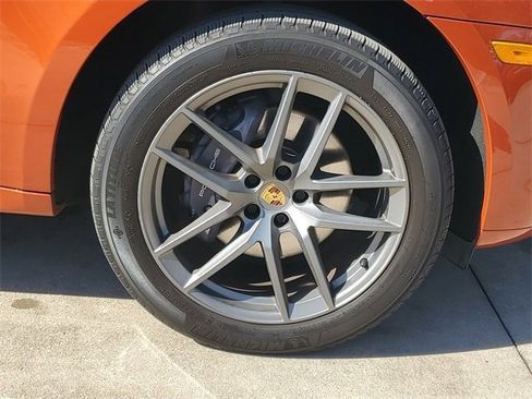 Used 2022 Porsche Macan image 14