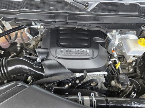 Used 2024 RAM 2500 Big Horn image 25