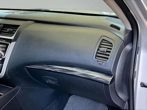 Used 2018 Nissan Altima 2.5 SL FWD image 23