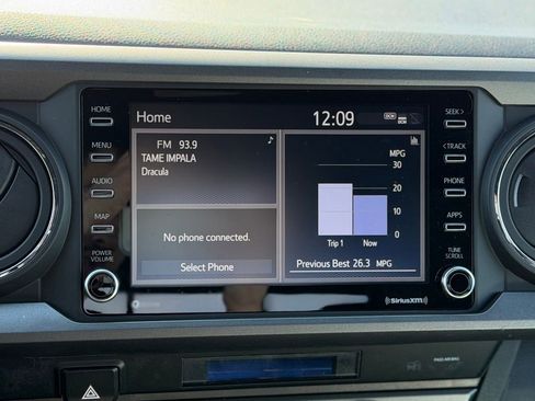 Used 2023 Toyota Tacoma TRD Off-Road image 10