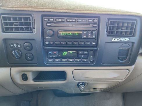 Used 2005 Ford Excursion Eddie Bauer AWD/4WD image 28