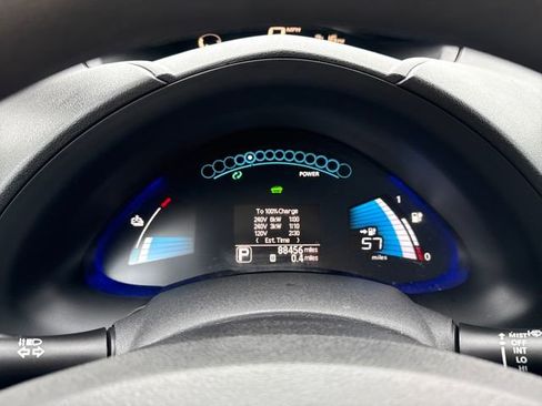 Used 2017 Nissan Leaf S image 20