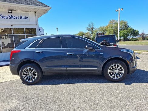 Used 2018 Cadillac XT5 Luxury w/ Driver Awareness Package image 7