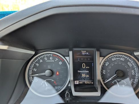 Certified 2021 Toyota Tacoma SR5 image 23