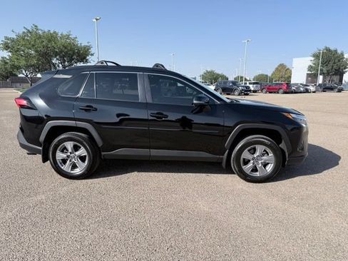 Used 2024 Toyota RAV4 XLE AWD/4WD image 6