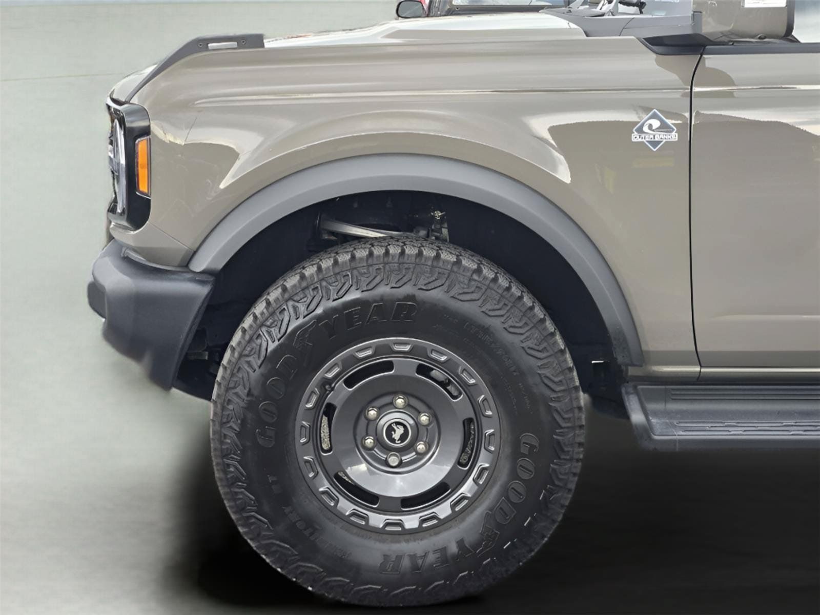 Used 2025 Ford Bronco Outer Banks w/ Sasquatch Package AWD/4WD image 9