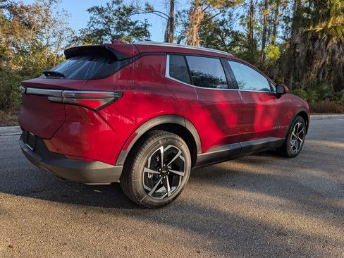 New 2026 Chevrolet Equinox EV LT image 7