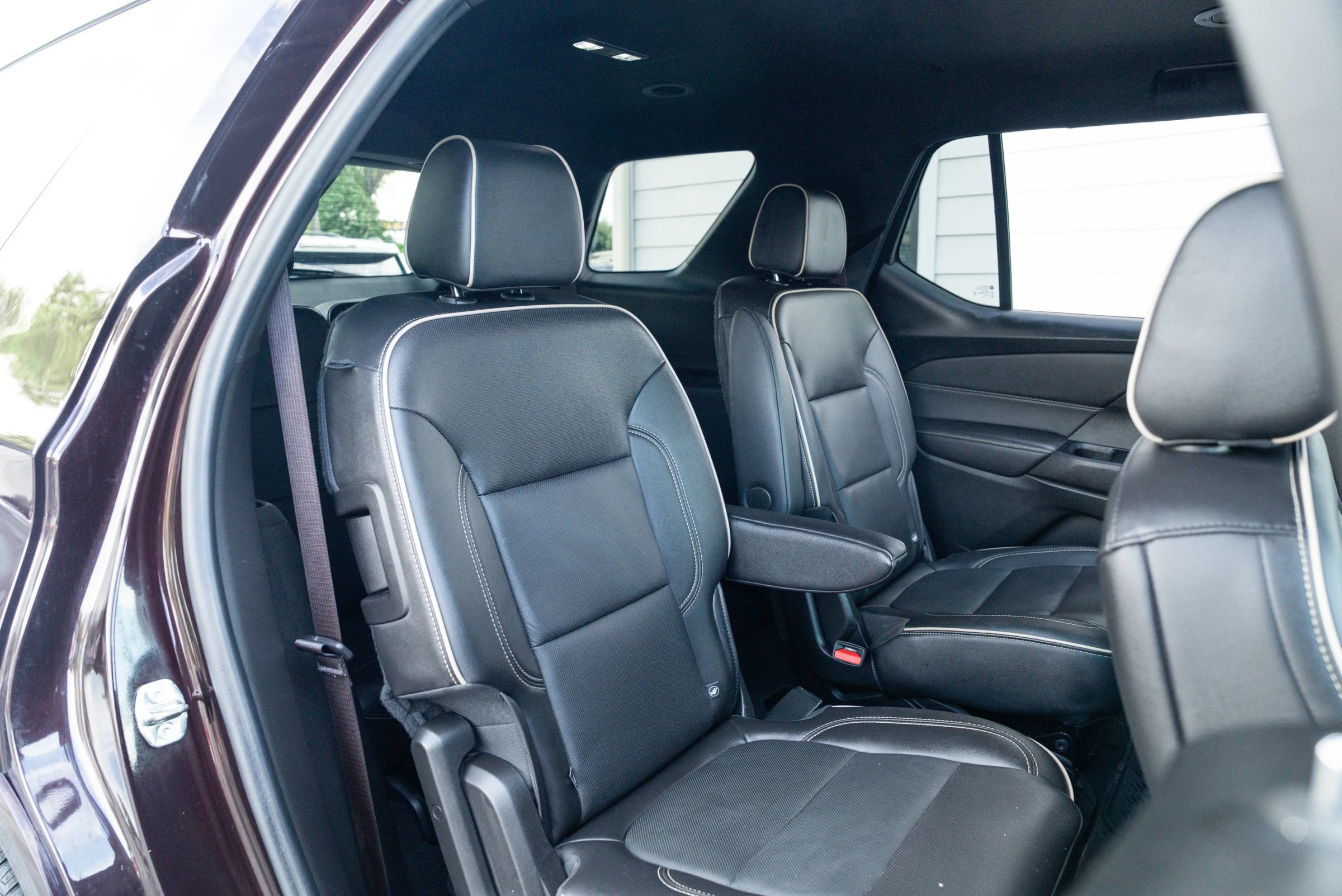 Used 2022 Chevrolet Traverse Premier AWD/4WD image 22
