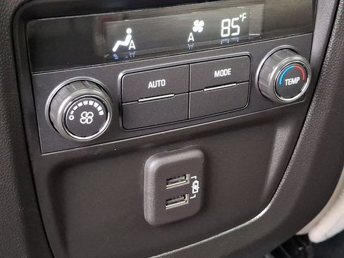 Used 2023 Buick Enclave Essence w/ Experience Buick Package image 12