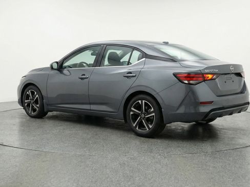 Used 2025 Nissan Sentra SV image 6