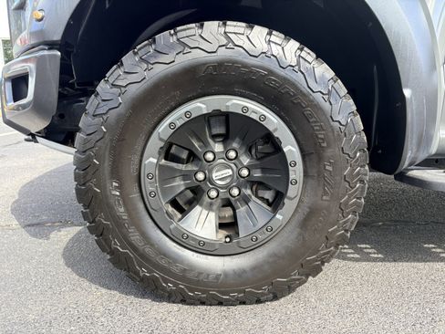 Used 2018 Ford F150 Raptor w/ Equipment Group 802A Luxury AWD/4WD image 9