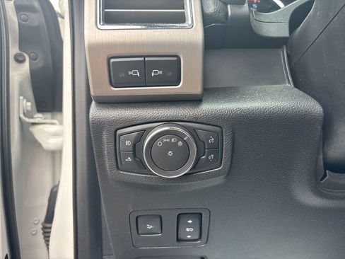 Used 2017 Ford F250 Platinum w/ Platinum Ultimate Package AWD/4WD image 16