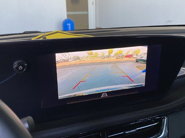 Used 2025 Buick Envista Sport Touring w/ Convenience II Package FWD image 24