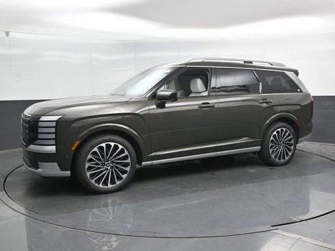 Certified 2026 Hyundai Palisade Calligraphy AWD/4WD image 8
