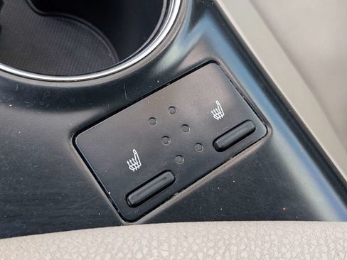 Used 2020 Toyota Camry XSE FWD image 21