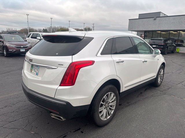 Used 2017 Cadillac XT5 Luxury w/ Driver Awareness Package AWD/4WD image 11