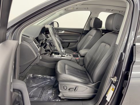 Used 2021 Audi Q5 2.0T Premium Plus w/ Premium Plus Package AWD/4WD image 5
