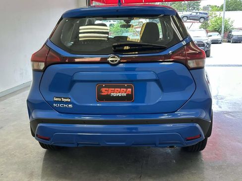 Used 2025 Nissan Kicks Play S FWD image 4