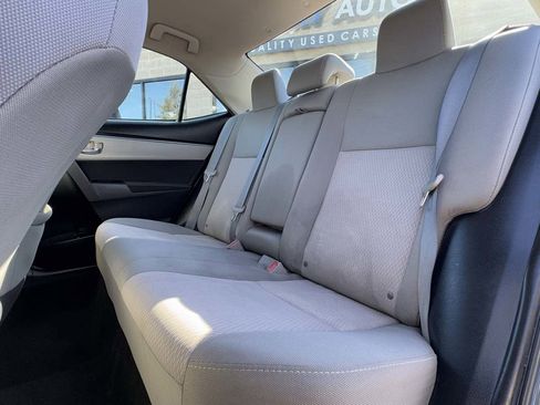 Used 2015 Toyota Corolla LE image 36