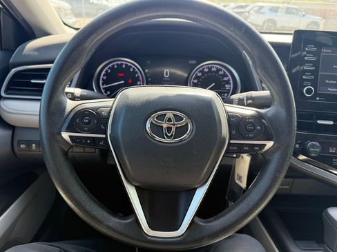 Used 2023 Toyota Camry LE image 17