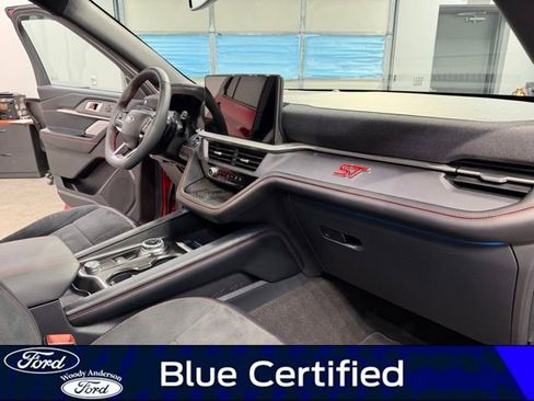 Certified 2025 Ford Explorer ST image 30