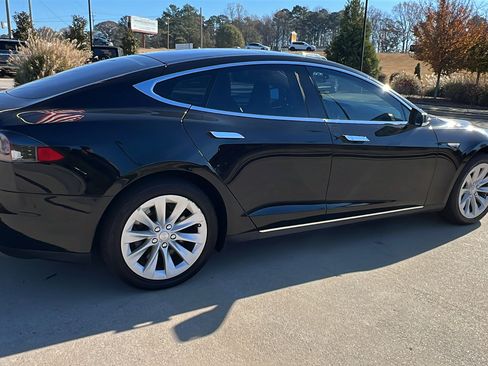 Used 2013 Tesla Model S Performance image 8