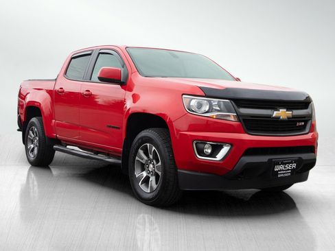 Used 2017 Chevrolet Colorado Z71 AWD/4WD image 7