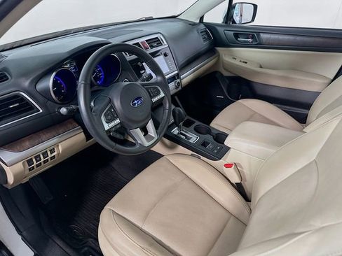 Used 2017 Subaru Outback 2.5i Limited AWD/4WD image 16