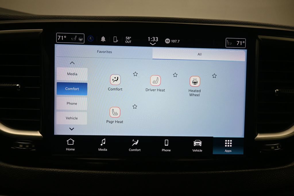 Used 2024 Chrysler Pacifica Touring-L FWD image 18