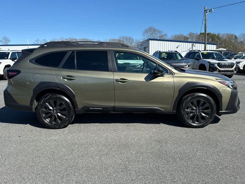 Certified 2025 Subaru Outback Onyx Edition AWD/4WD image 8