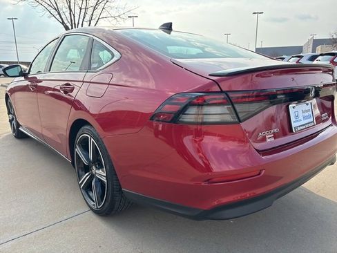 Used 2024 Honda Accord Sport image 4