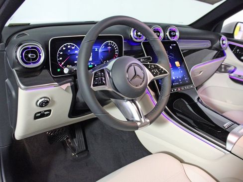 Used 2026 Mercedes-Benz GLC 350e 4MATIC image 15