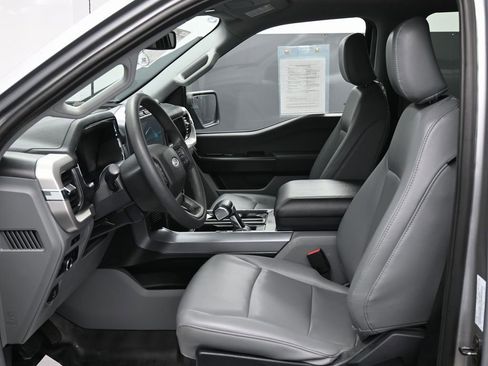 Used 2023 Ford F150 Lightning Pro image 16