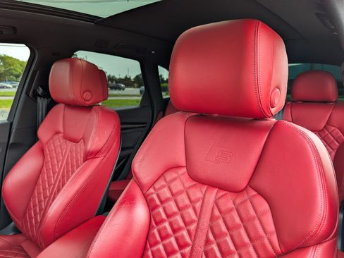 Used 2023 Audi SQ5 Prestige w/ Prestige Package AWD/4WD image 15