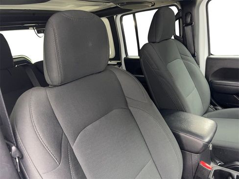 Used 2022 Jeep Wrangler Unlimited Sport image 43
