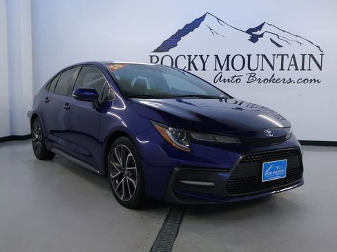 Used 2020 Toyota Corolla SE image 1
