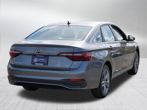 Certified 2023 Volkswagen Jetta SE FWD image 6